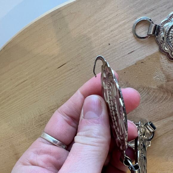 Western Vintage 90s Silver Concho Chain Link Belt Size Medium - Picture 7 of 10